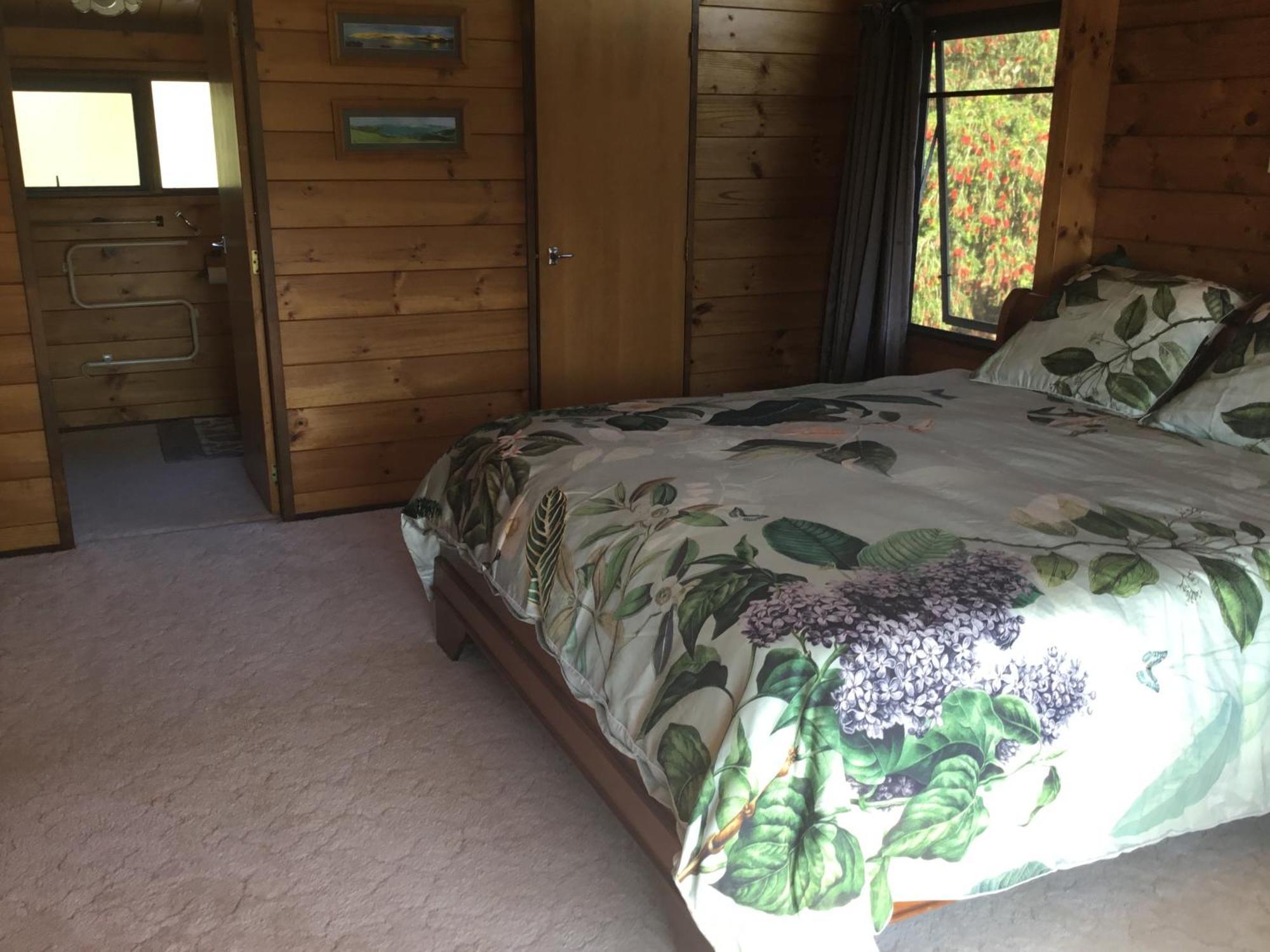 Norfolk Gardens Bed And Breakfast Te Kopuru Room photo